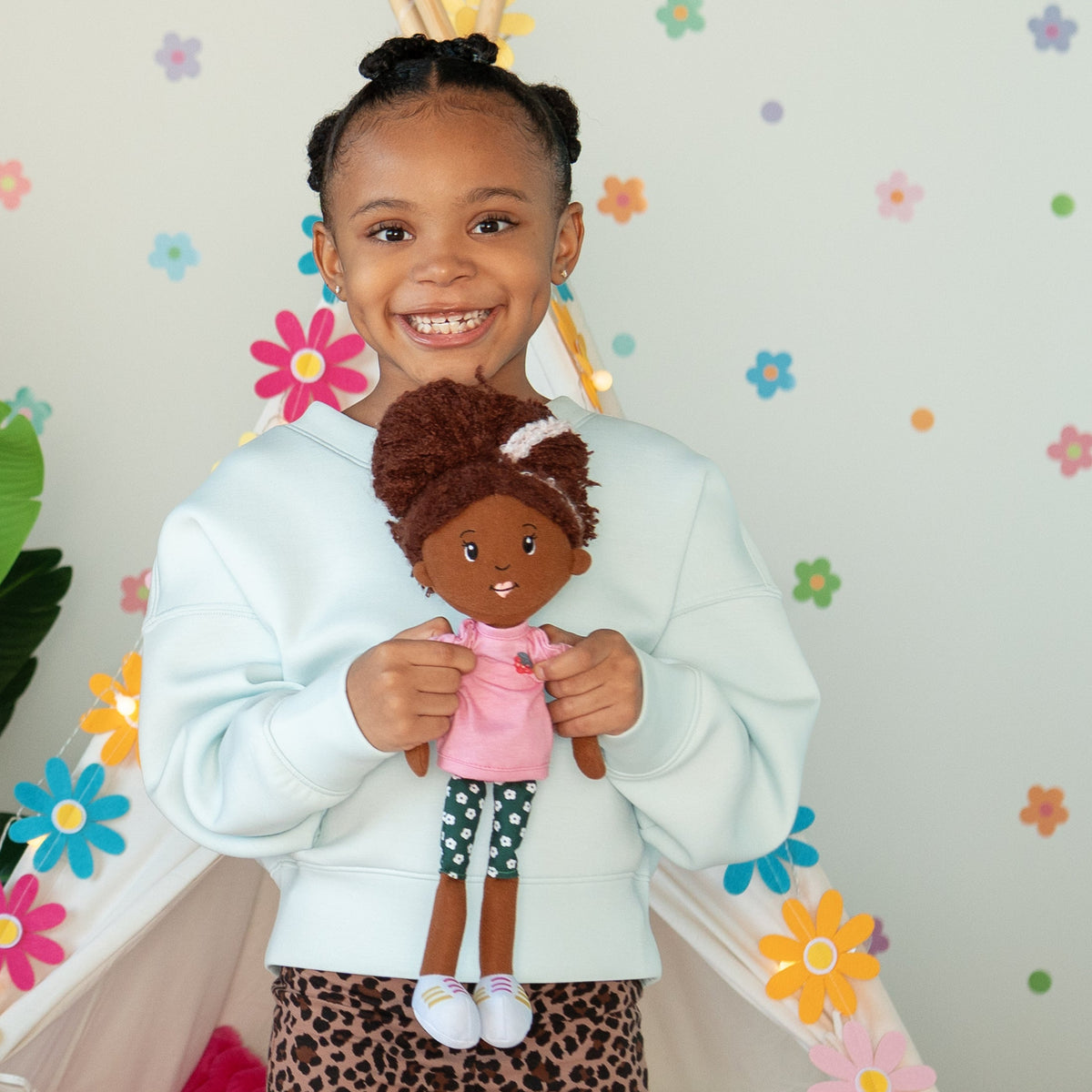 Muñeca Groovy Girls Saige